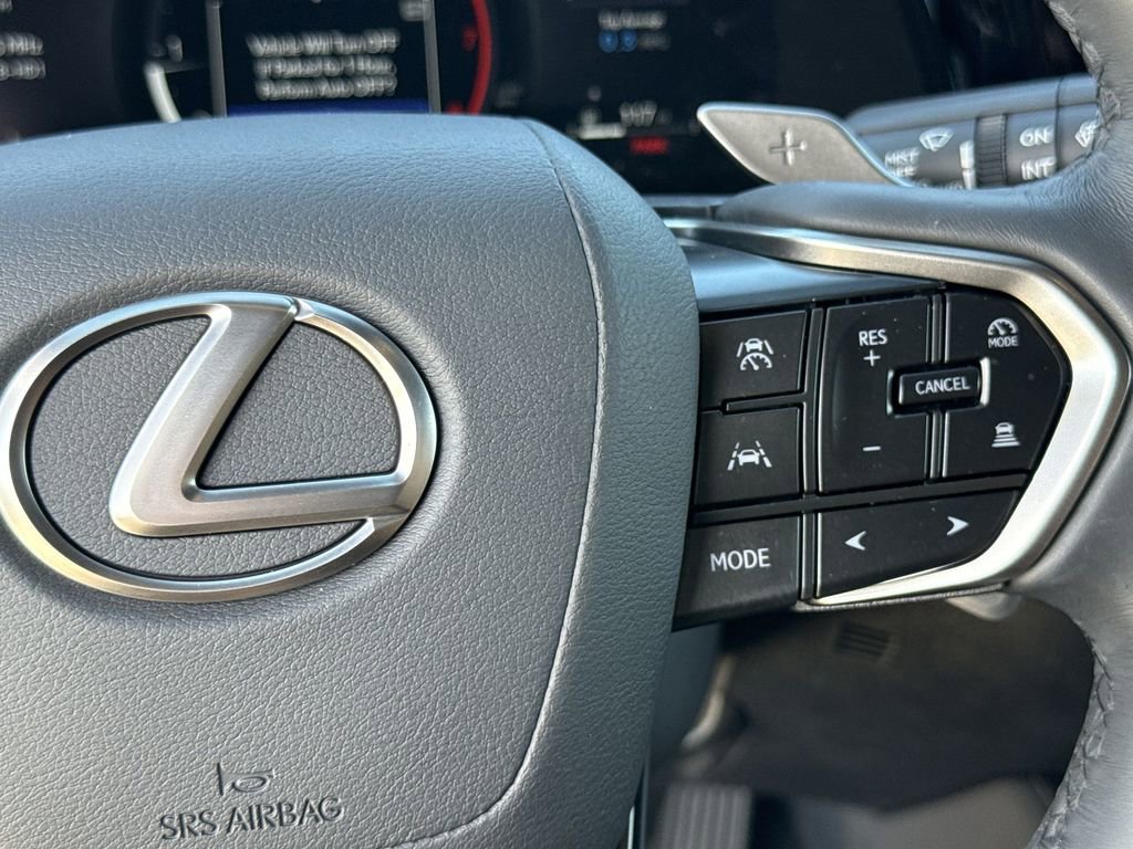 Used 2025 Lexus RX 350 FWD w/ Technology Package image 27