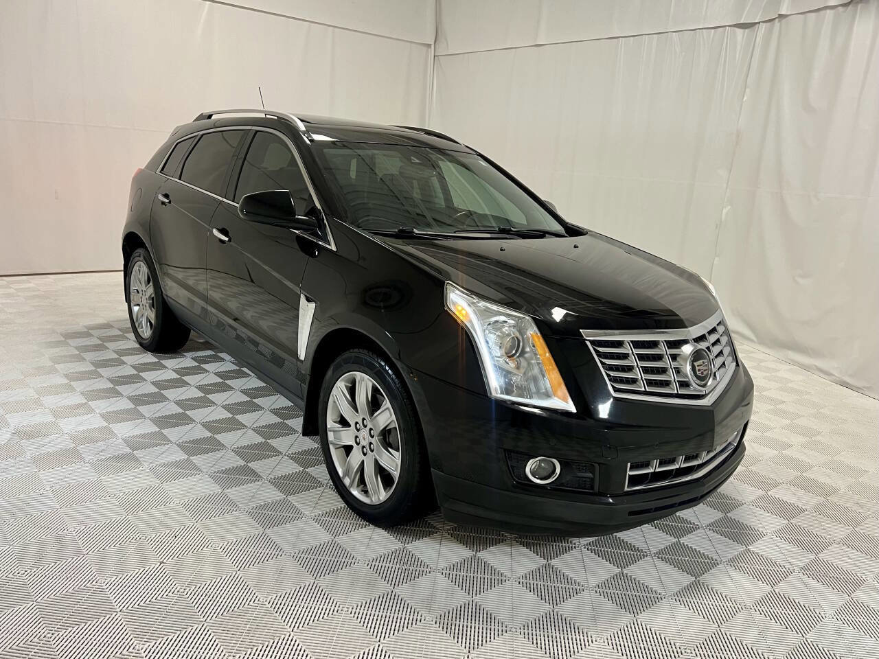 Used 2016 Cadillac SRX Premium w/ Driver Assist Package image 3