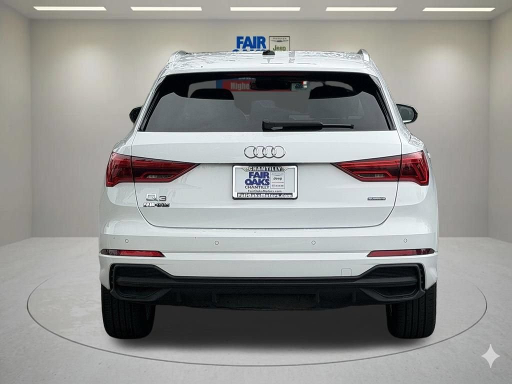 Used 2024 Audi Q3 2.0T Premium AWD/4WD image 8