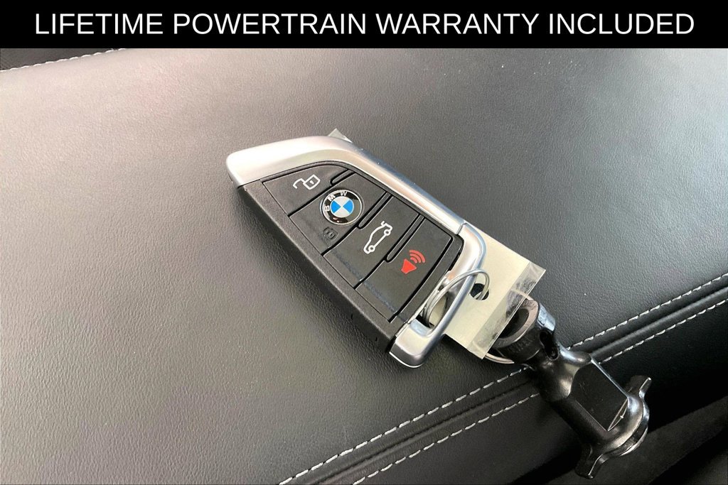 Used 2027 BMW M3 Competition AWD/4WD image 12