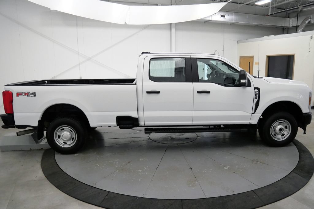 Used 2024 Ford F250 XL w/ FX4 Off-Road Package AWD/4WD image 8