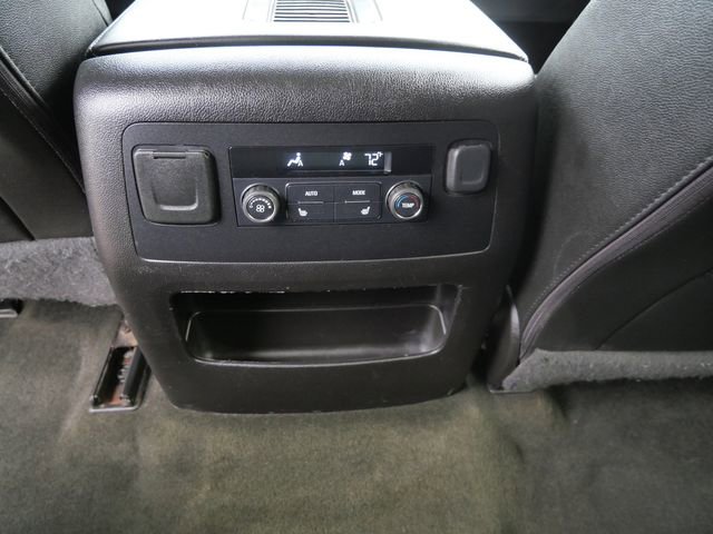 Used 2017 GMC Yukon XL SLT image 17