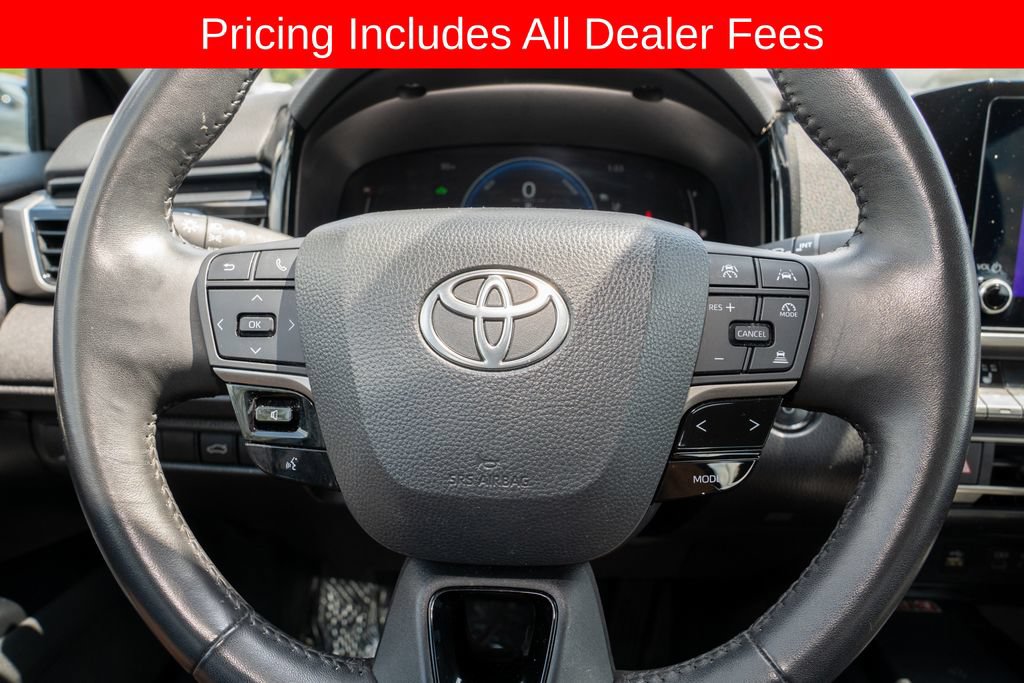 Used 2025 Toyota Camry LE w/ Convenience Package AWD/4WD image 17