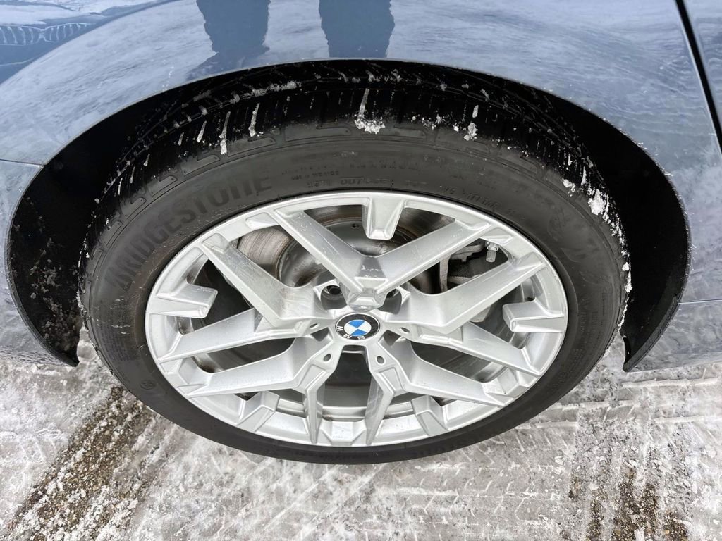 Certified 2025 BMW 330i xDrive Sedan w/ Premium Package image 10