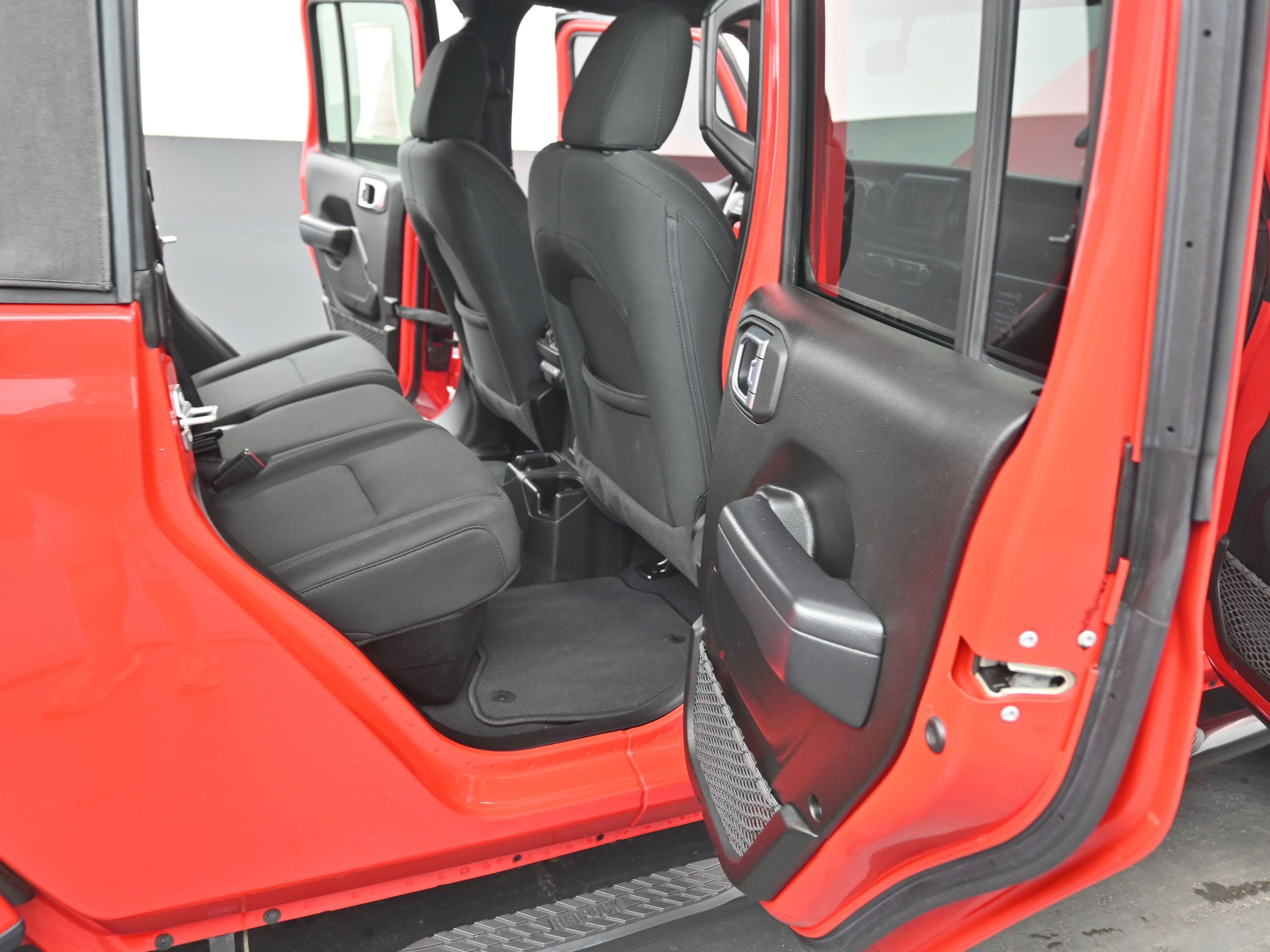 Used 2022 Jeep Gladiator Sport image 19