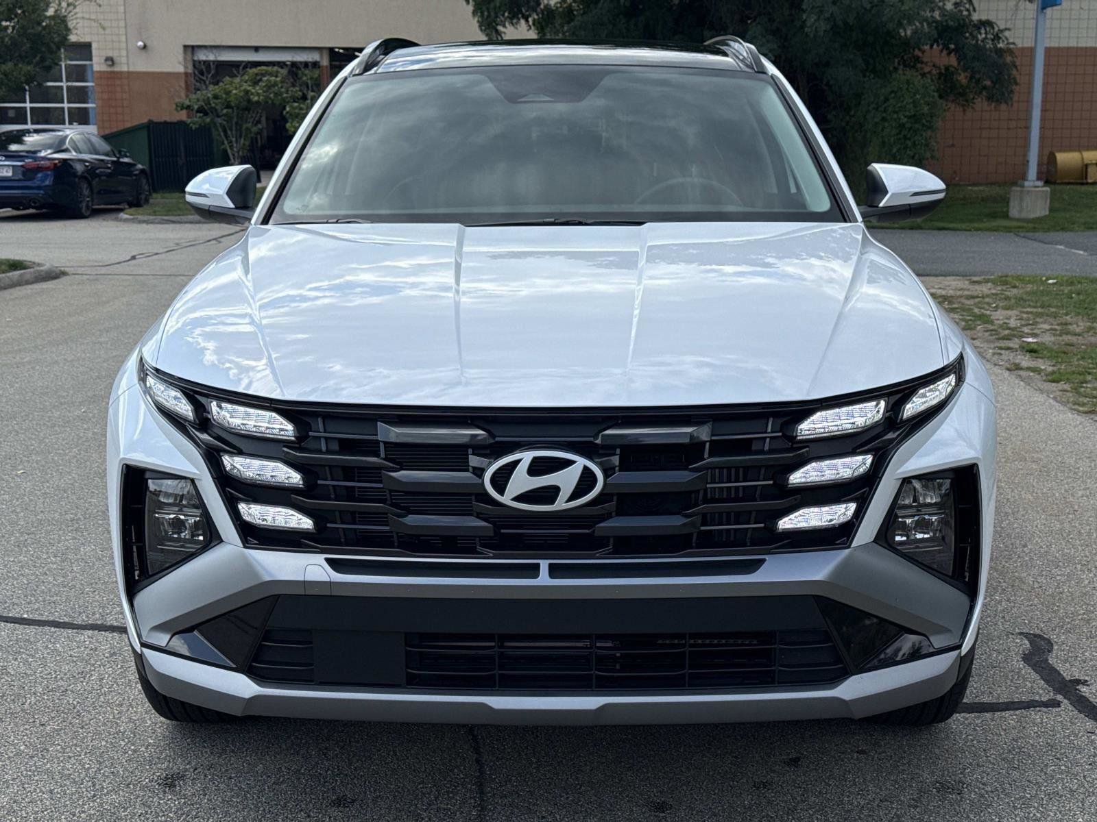 New 2025 Hyundai Tucson SEL image 2