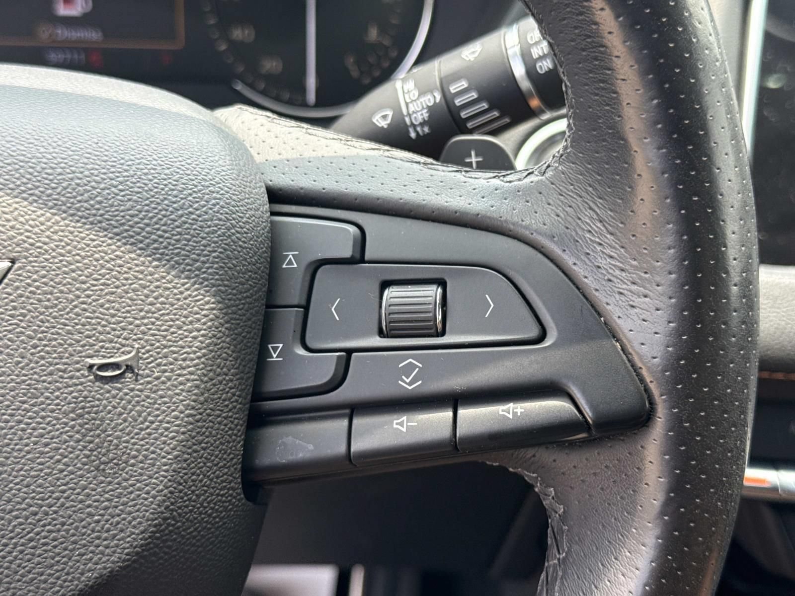Used 2019 Cadillac XT4 Sport FWD image 16