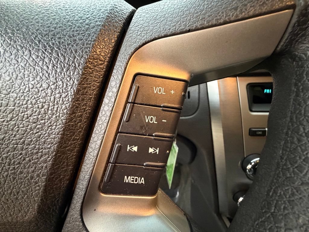 Used 2012 Ford Fusion SE FWD image 38