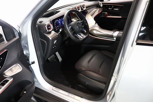 Used 2025 Mercedes-Benz GLC 43 AMG 4MATIC w/ Driver Assistance Package image 22