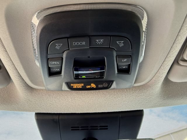 Used 2026 Toyota Corolla Cross XLE w/ Convenience Package FWD image 21
