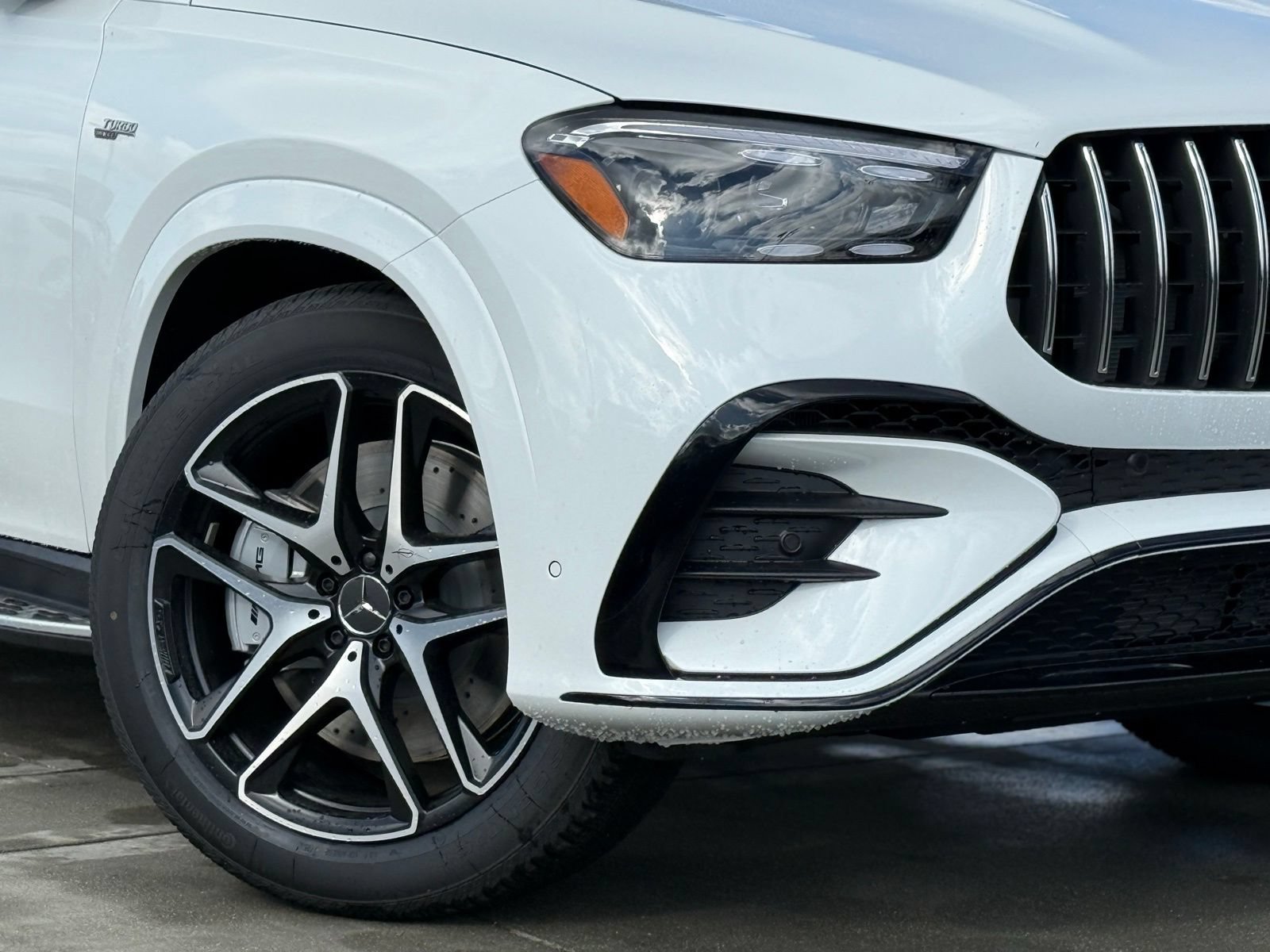 New 2026 Mercedes-Benz GLE 53 AMG 4MATIC Coupe image 4