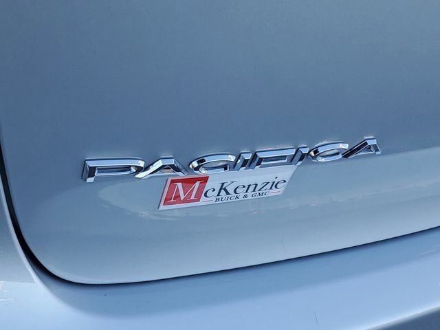 Used 2024 Chrysler Pacifica Limited w/ Uconnect Theater Family Group image 31