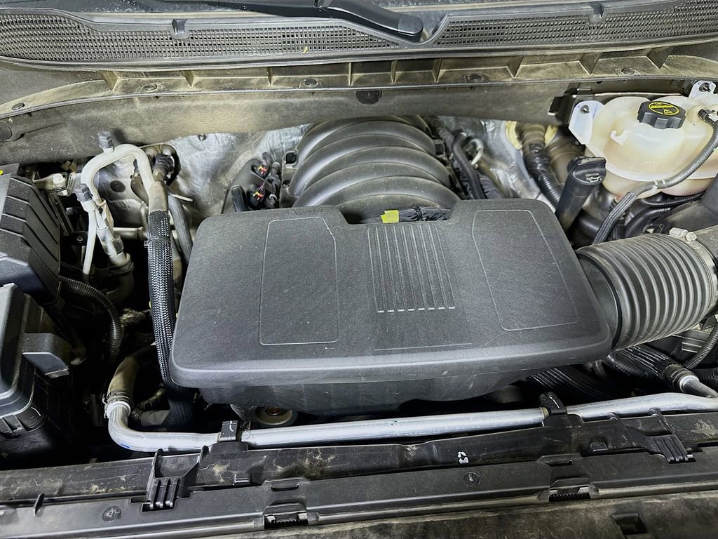 Used 2024 Chevrolet Silverado 1500 LT Trail Boss w/ Convenience Package II image 9