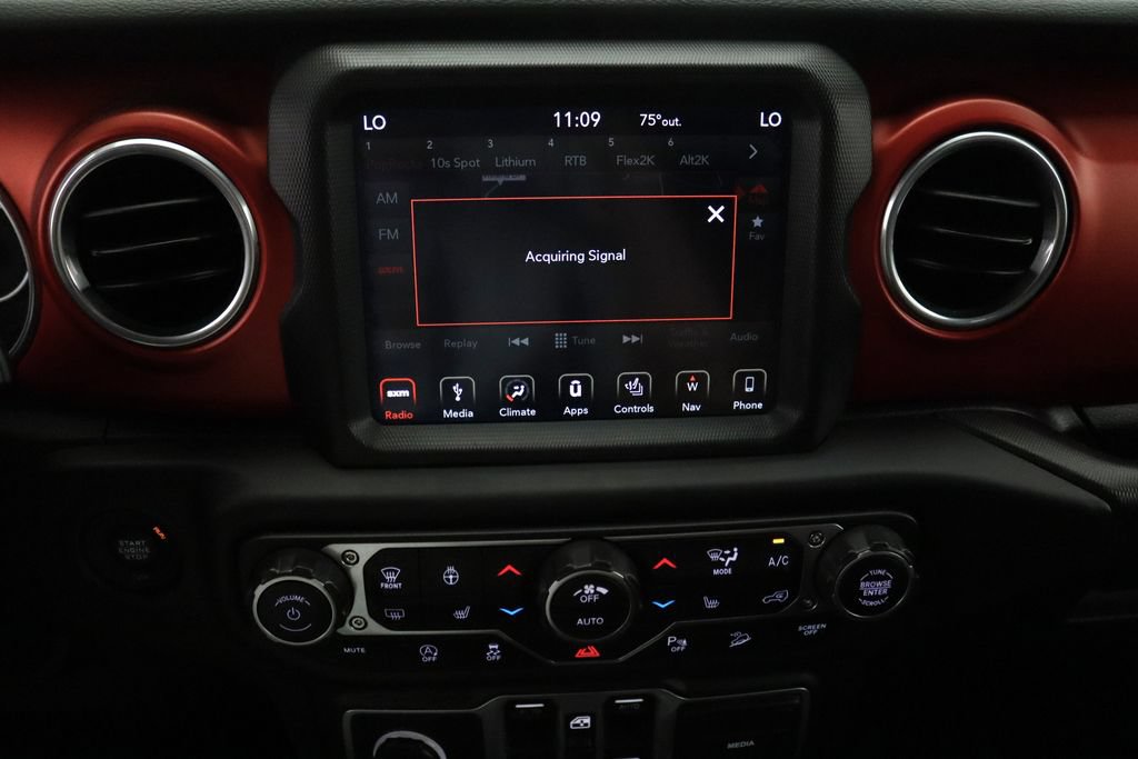 Used 2018 Jeep Wrangler Unlimited Rubicon AWD/4WD image 24