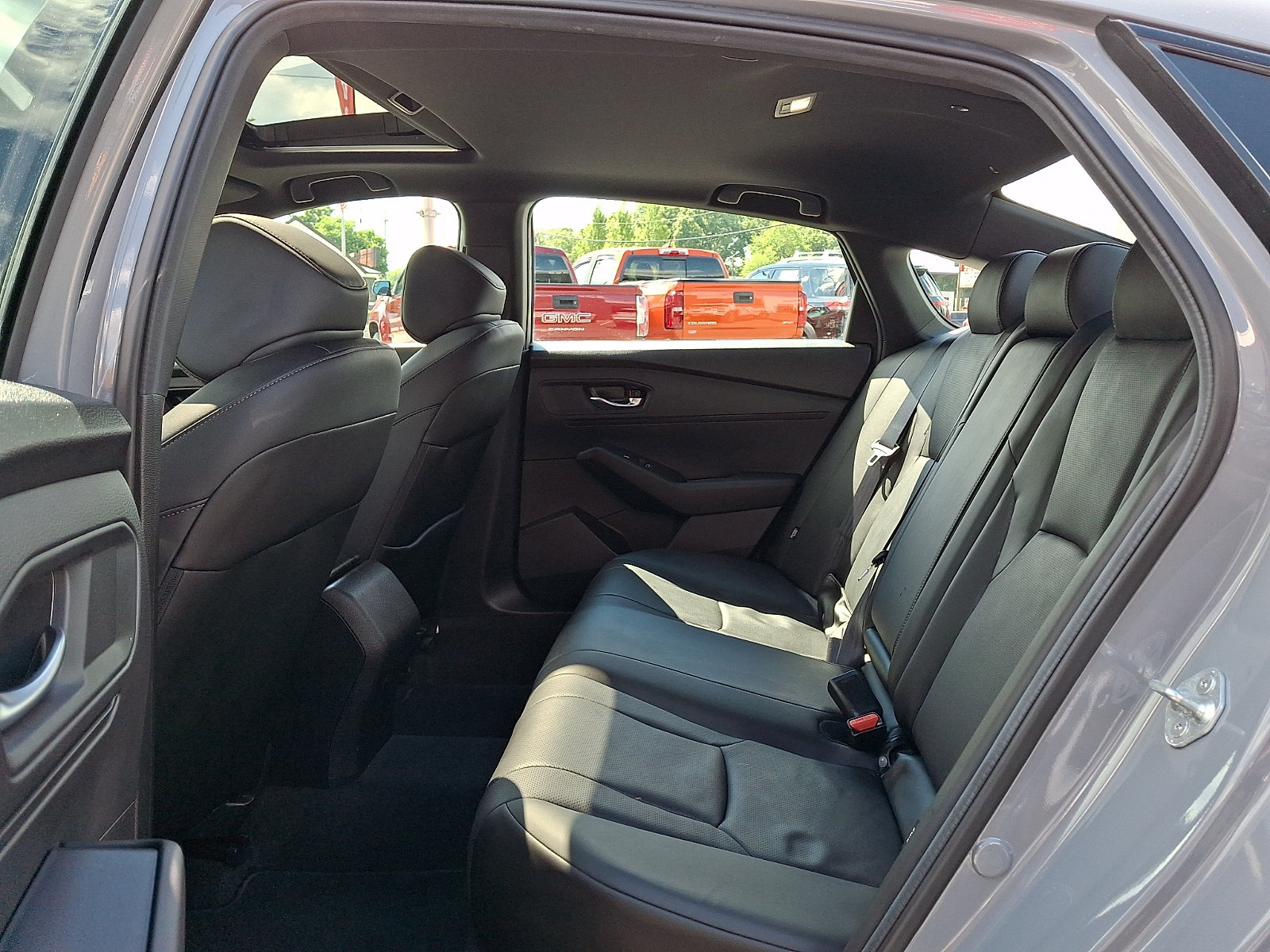 Used 2024 Honda Accord Sport image 11