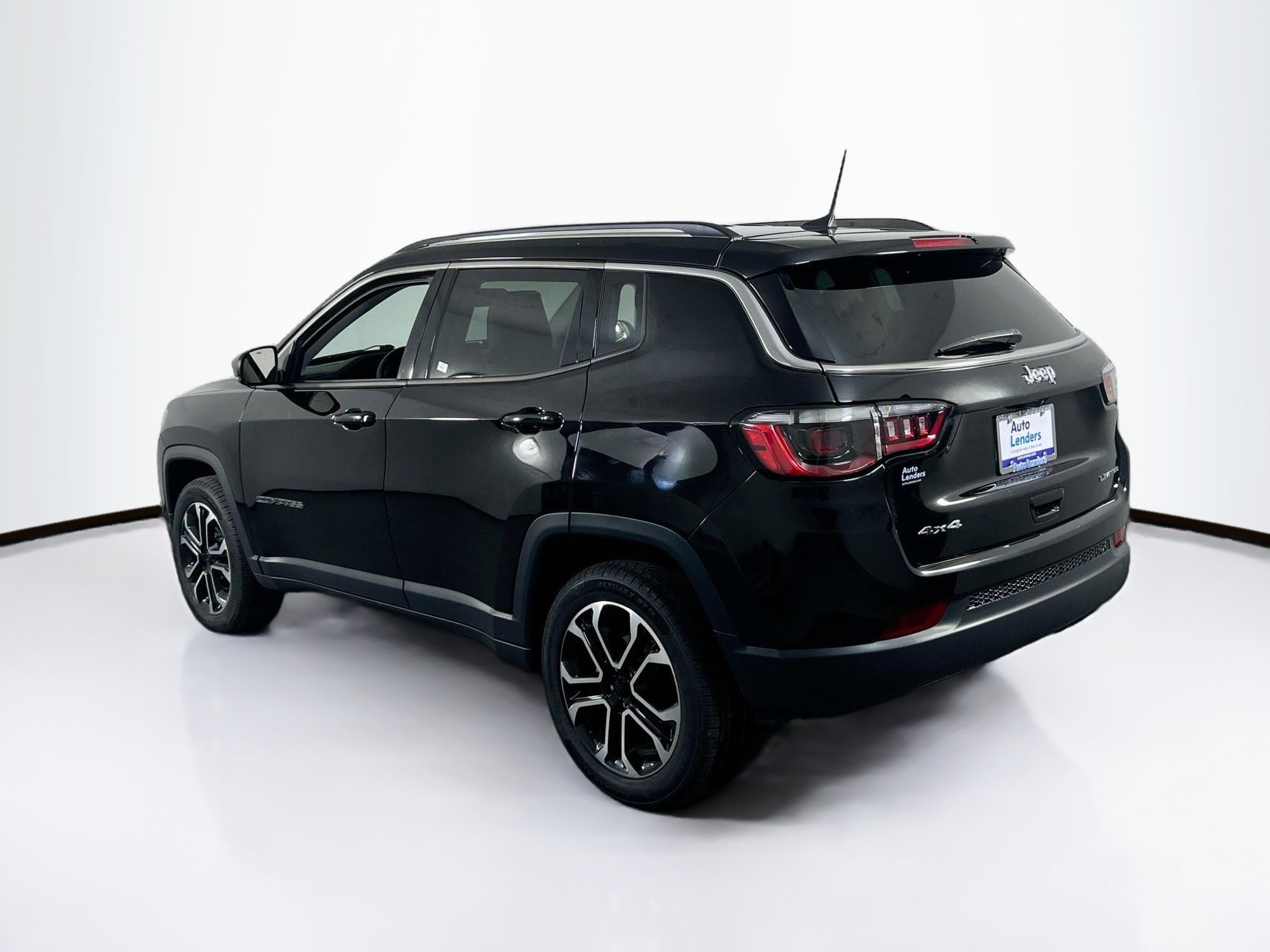 Used 2022 Jeep Compass Limited image 7