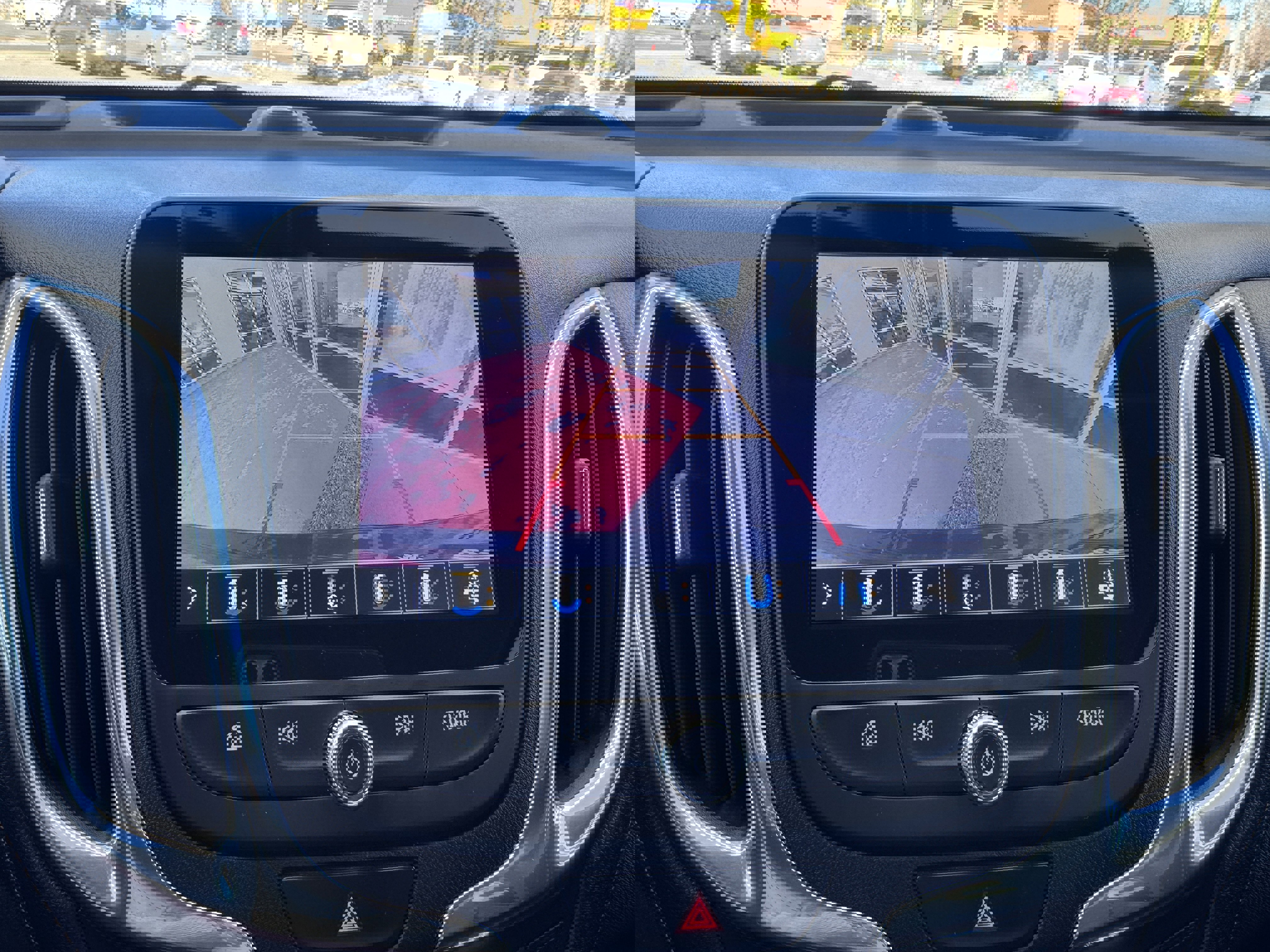 Used 2019 Chevrolet Equinox Premier image 25