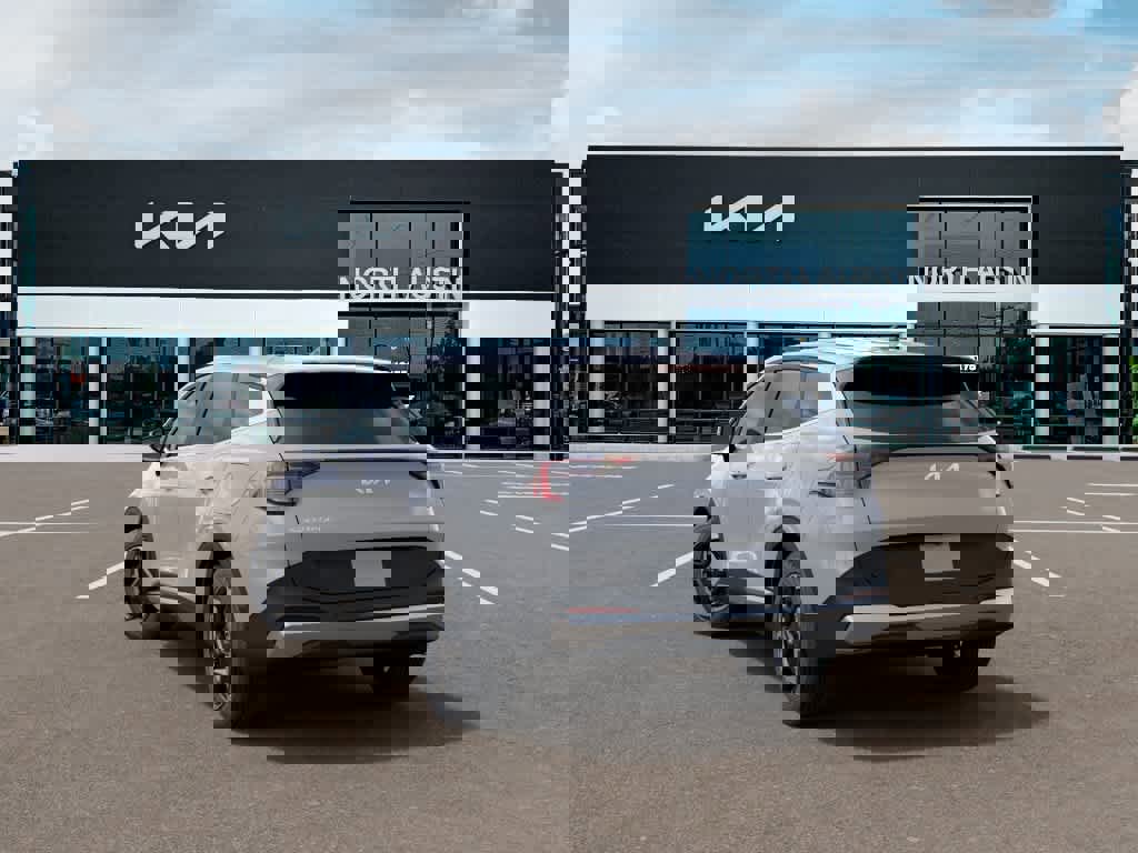 New 2026 Kia Sportage EX image 4