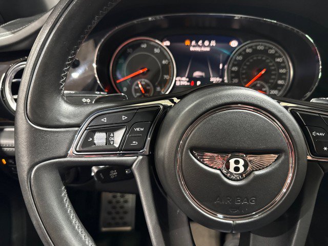 Used 2017 Bentley Bentayga image 73
