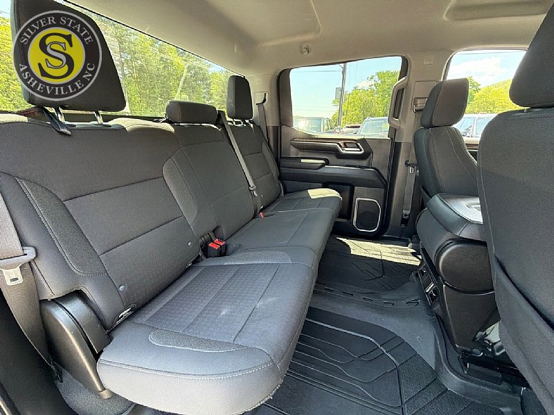 Used 2023 Chevrolet Silverado 1500 LT image 18