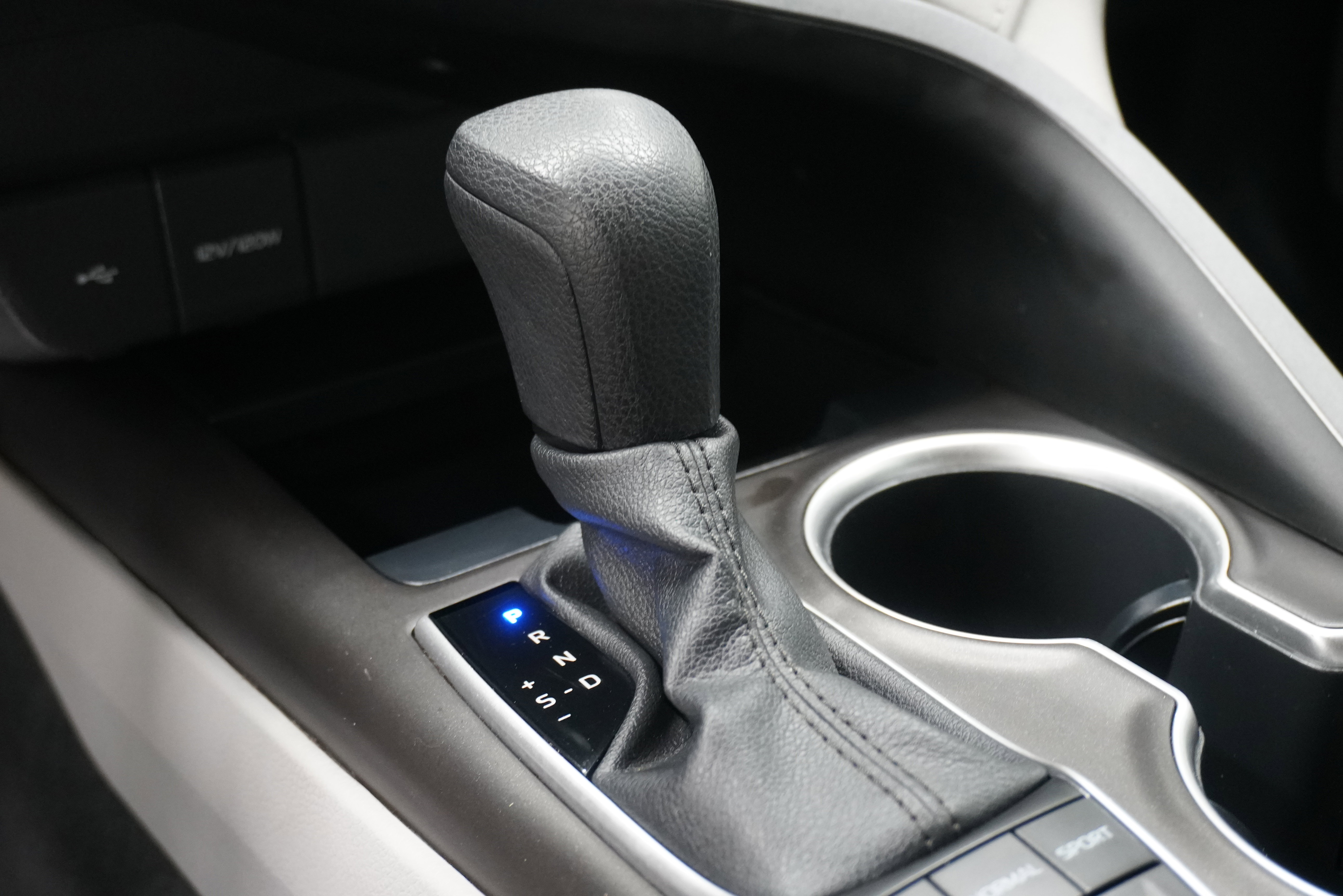 Used 2023 Toyota Camry LE FWD image 19