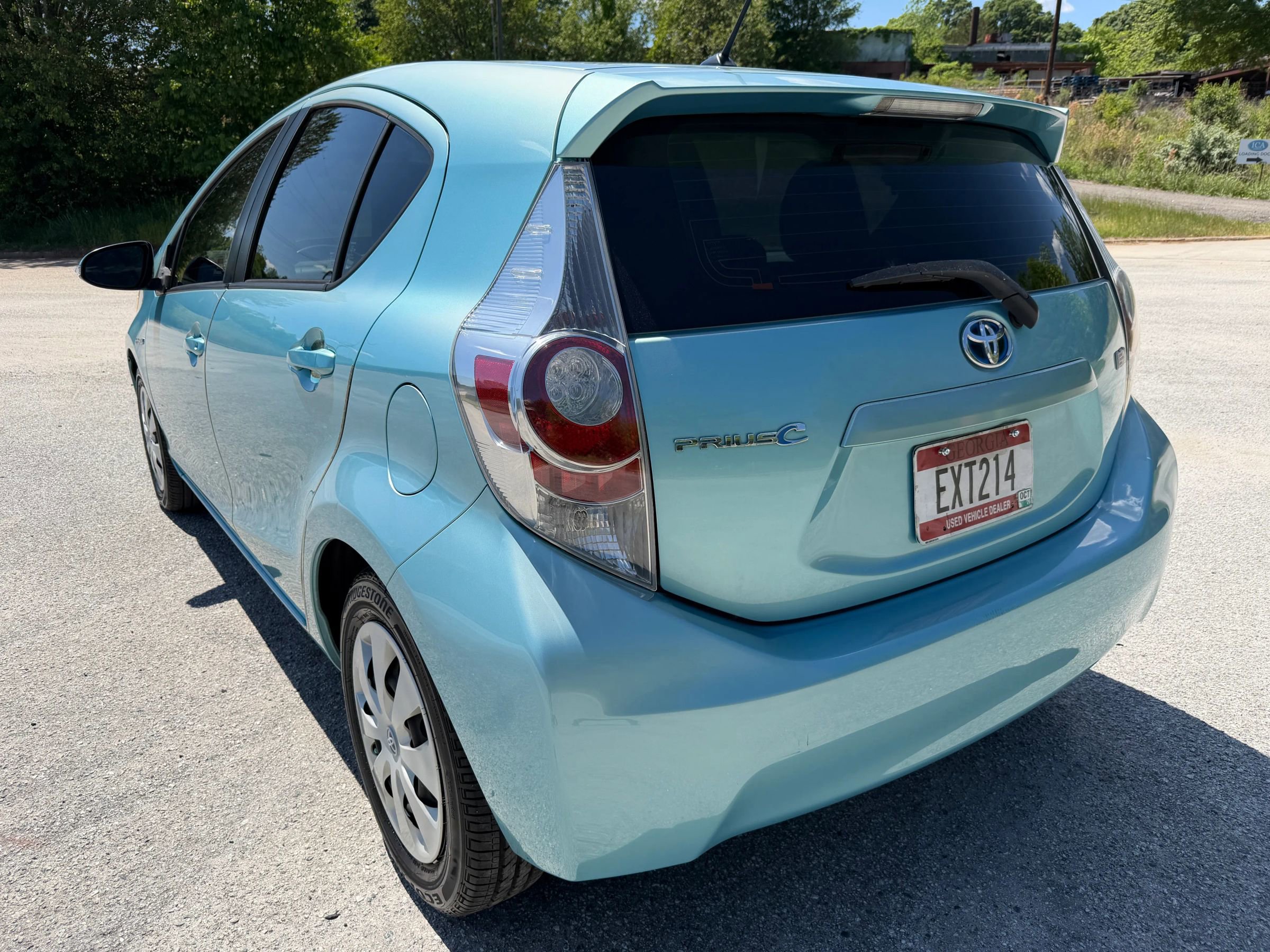 Used 2014 Toyota Prius C One image 3