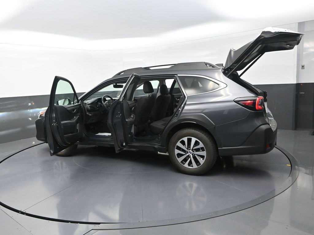 Used 2024 Subaru Outback Premium AWD/4WD image 35