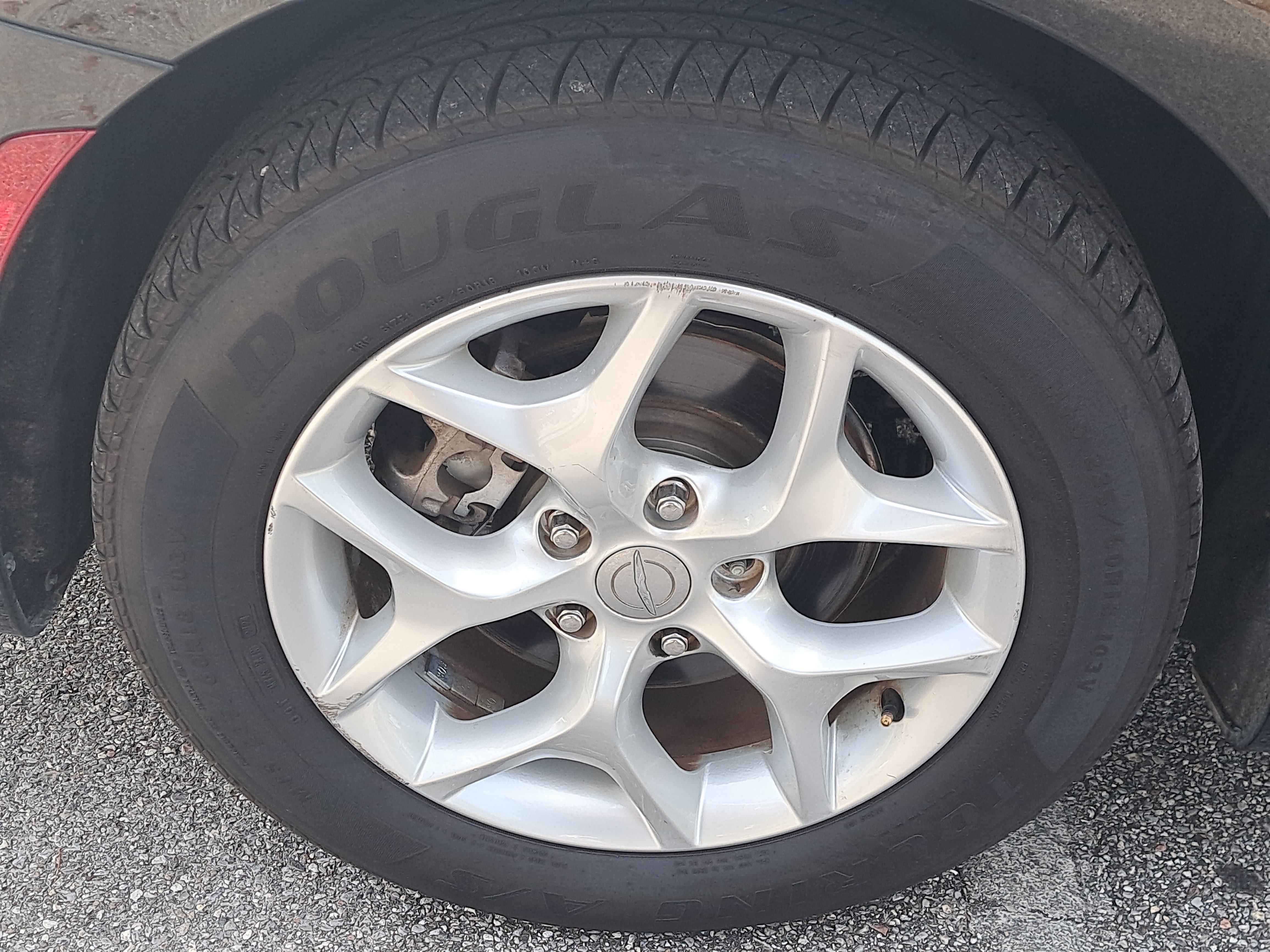 Used 2017 Chrysler Pacifica Touring Plus w/ Tire & Wheel Group image 7