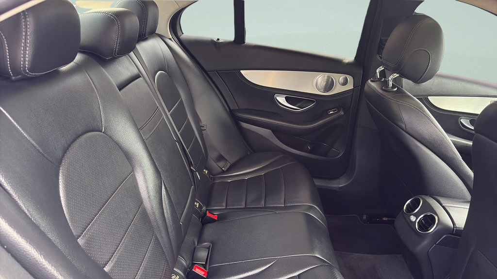 Used 2016 Mercedes-Benz C 300 4MATIC Sedan image 16