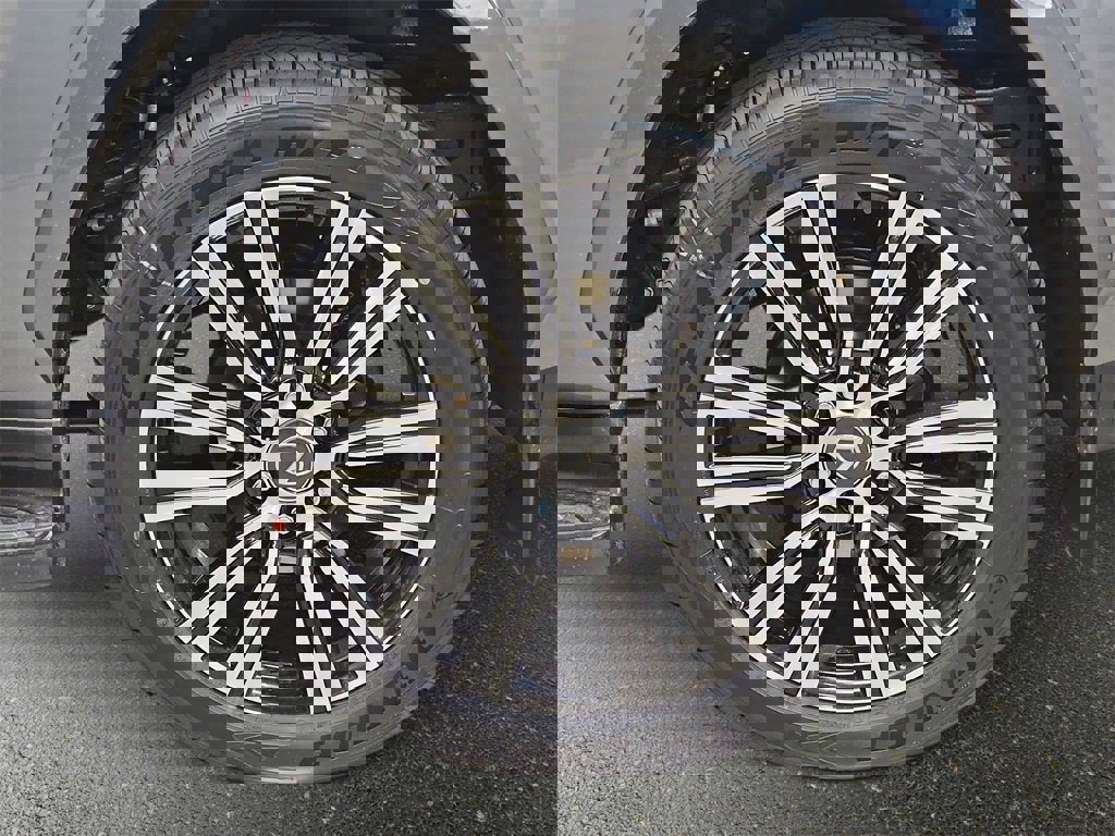 New 2026 Lexus LX 600 4WD w/ Luxury Package image 33