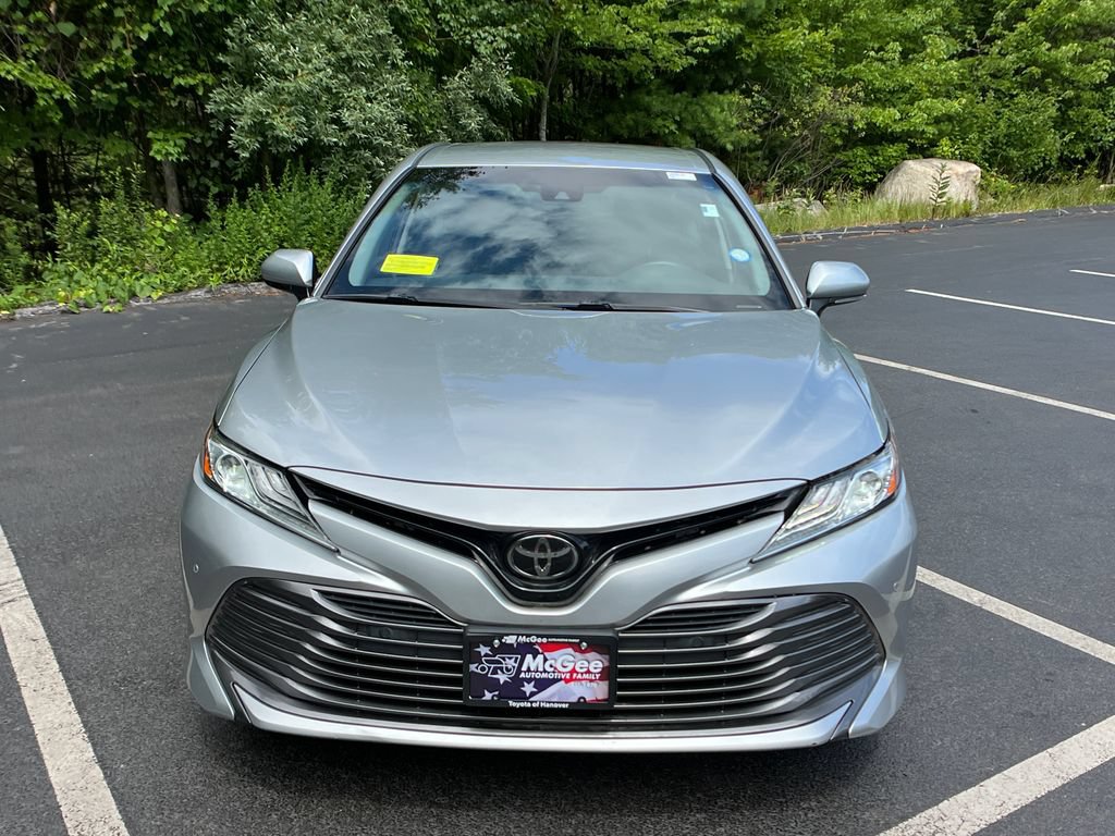 Used 2018 Toyota Camry XLE FWD image 7