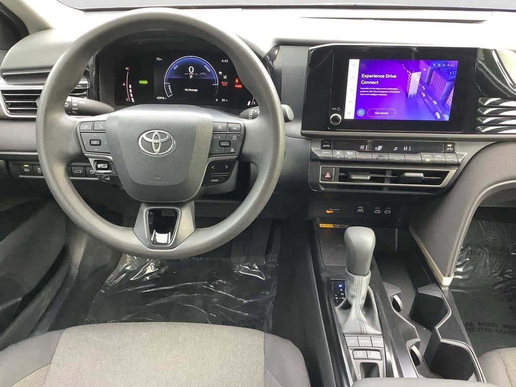 Used 2025 Toyota Camry LE FWD image 16