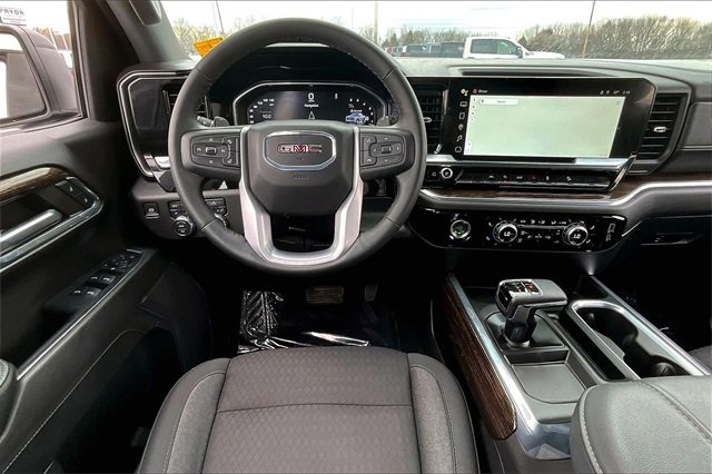 Used 2024 GMC Sierra 1500 Elevation w/ X31 Off-Road Package image 9