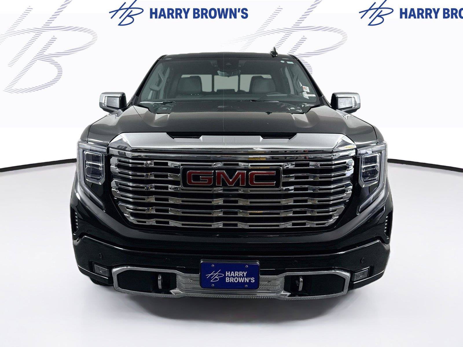 Used 2023 GMC Sierra 1500 Denali AWD/4WD image 2