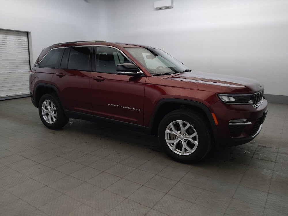 Used 2023 Jeep Grand Cherokee Limited AWD/4WD image 11