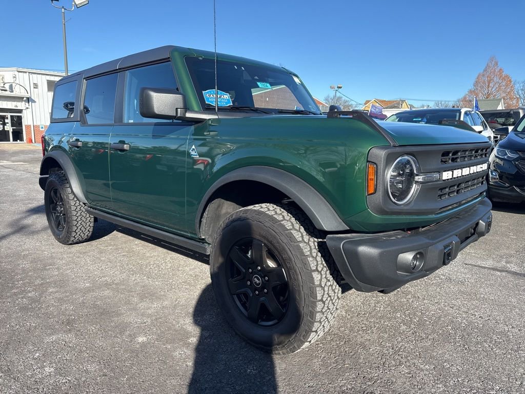 Used 2024 Ford Bronco Black Diamond image 3