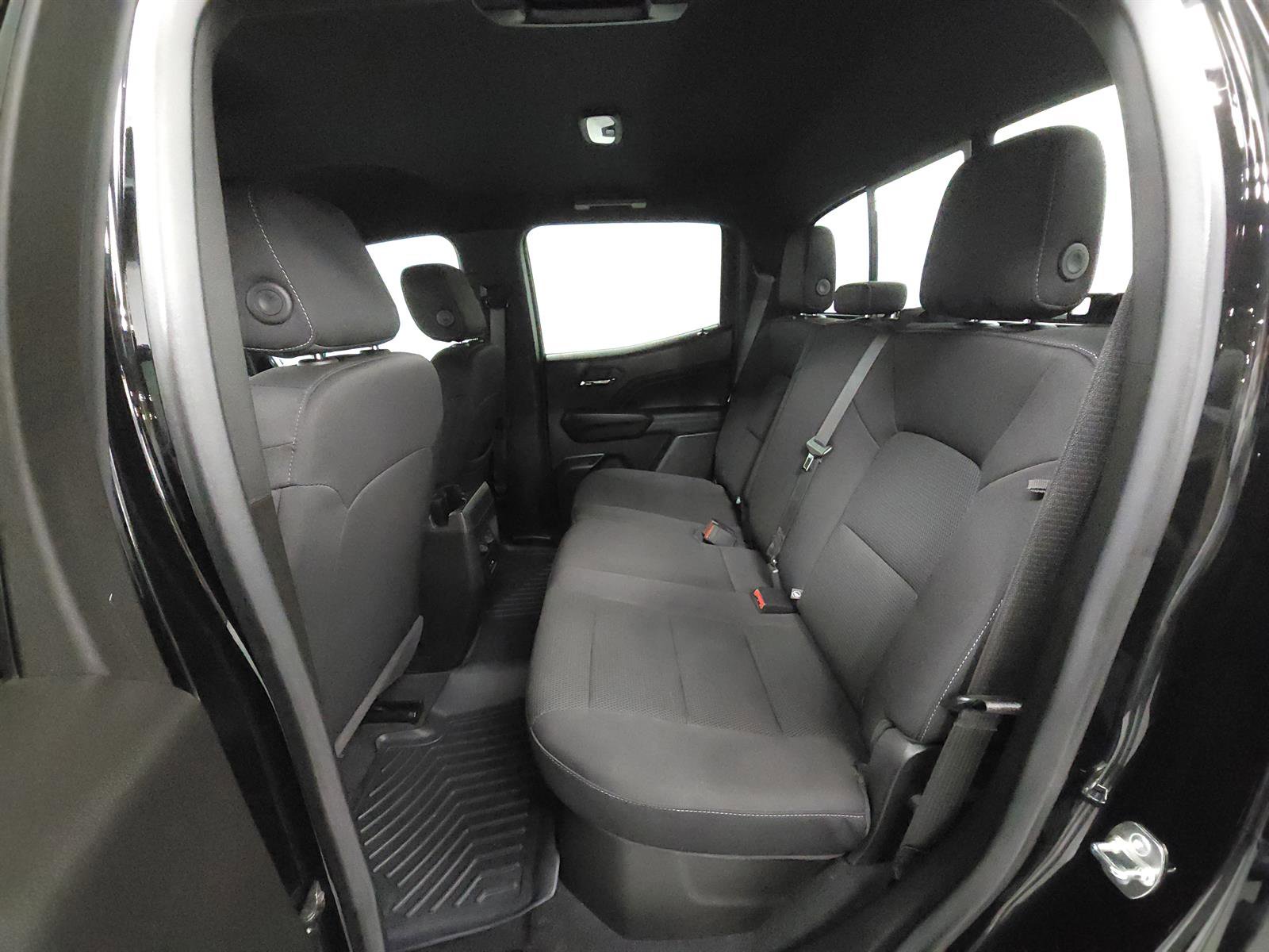 Used 2024 GMC Canyon Elevation w/ Convenience Package RWD image 5