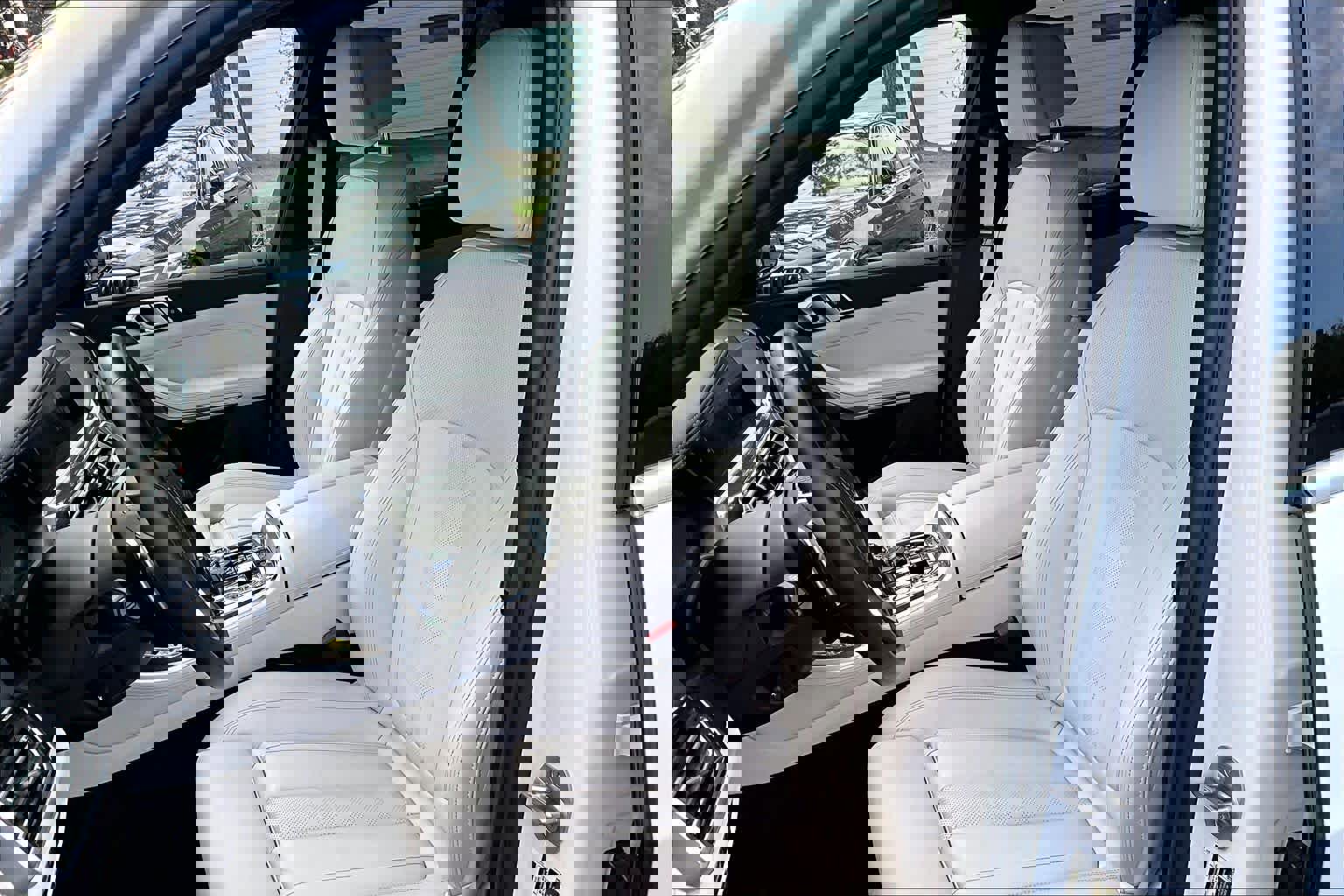 Certified 2022 BMW X5 xDrive40i w/ Executive Package image 8