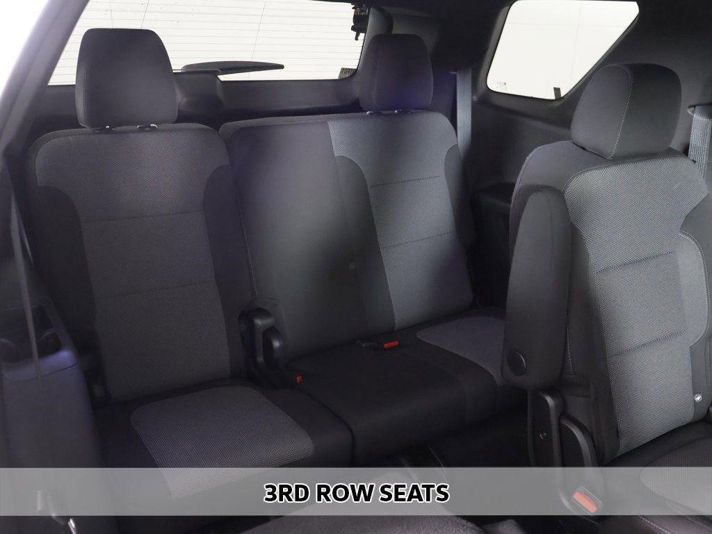 Used 2023 Chevrolet Traverse LT w/ LPO, Floor Liner Package image 8