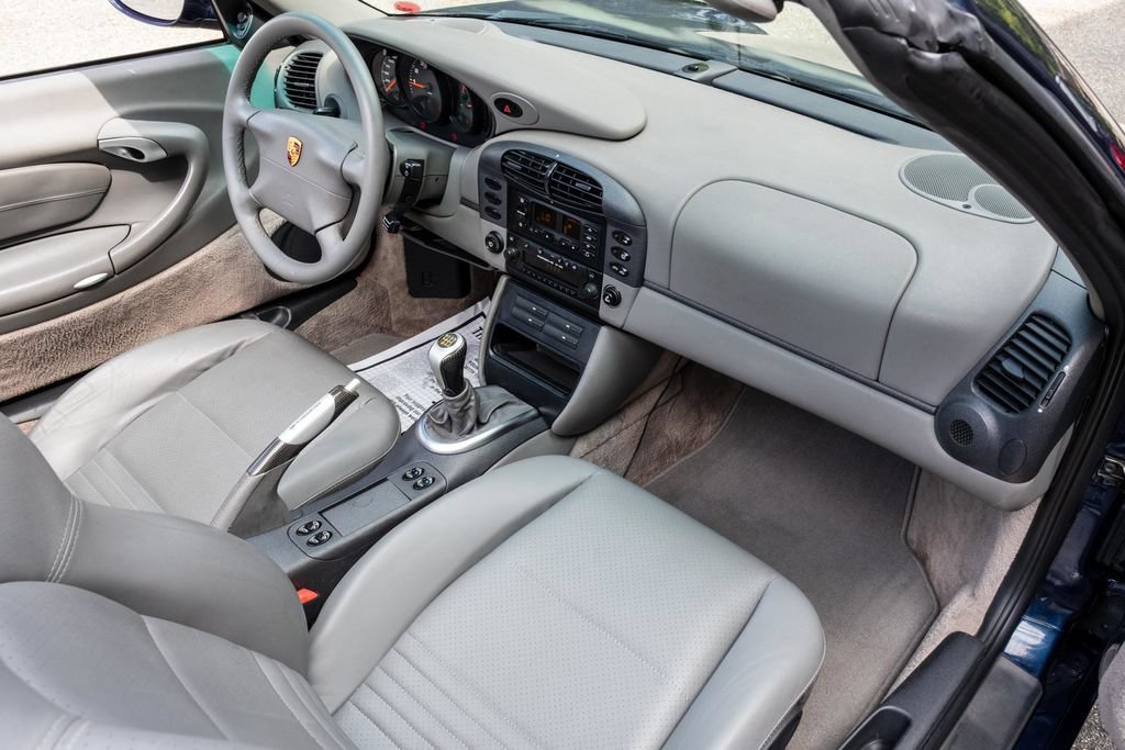 Used 1999 Porsche 911 Carrera RWD image 21