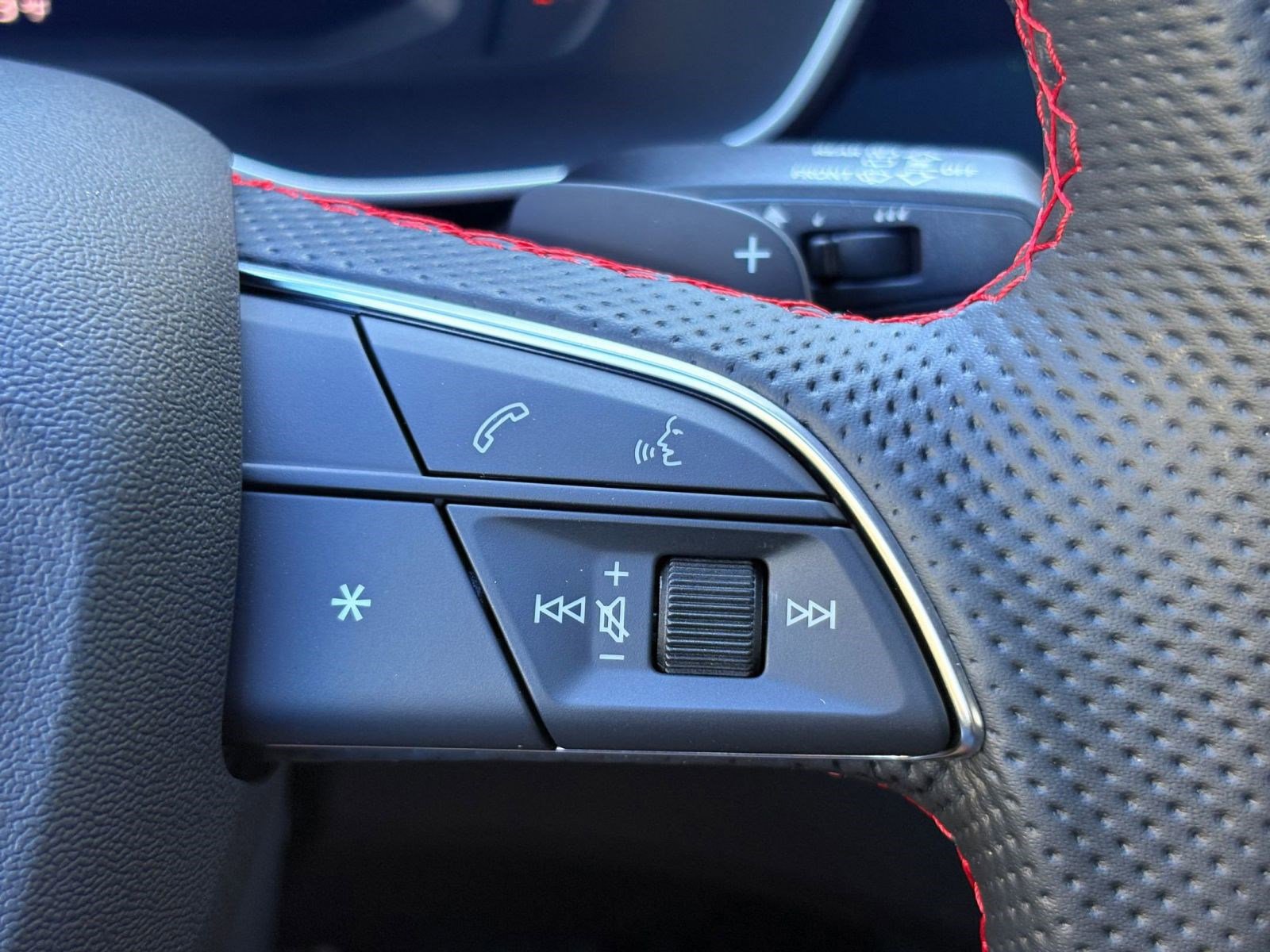 New 2025 Audi Q3 2.0T Premium Plus image 28