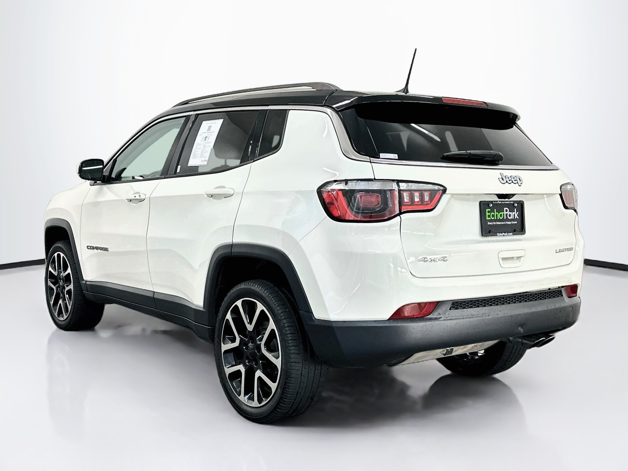 Used 2018 Jeep Compass Limited AWD/4WD image 5