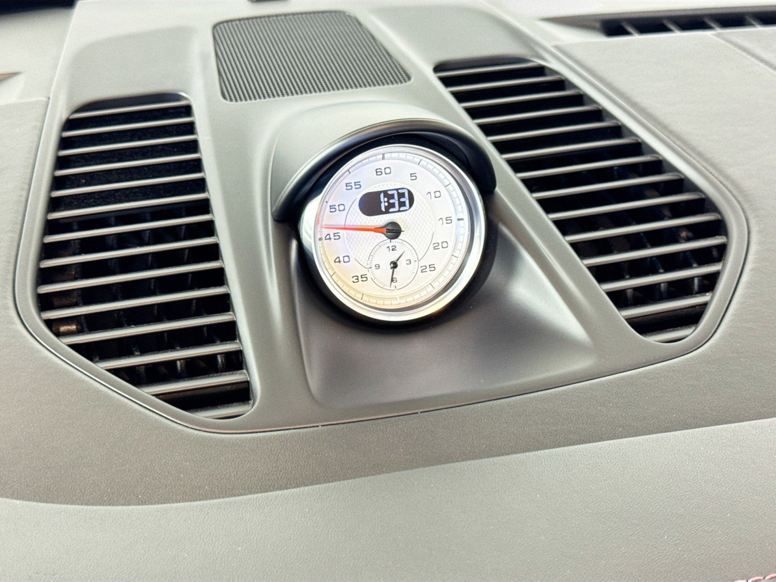 Certified 2018 Porsche 911 Turbo S image 29