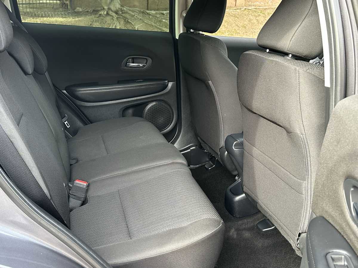 Used 2017 Honda HR-V LX image 17