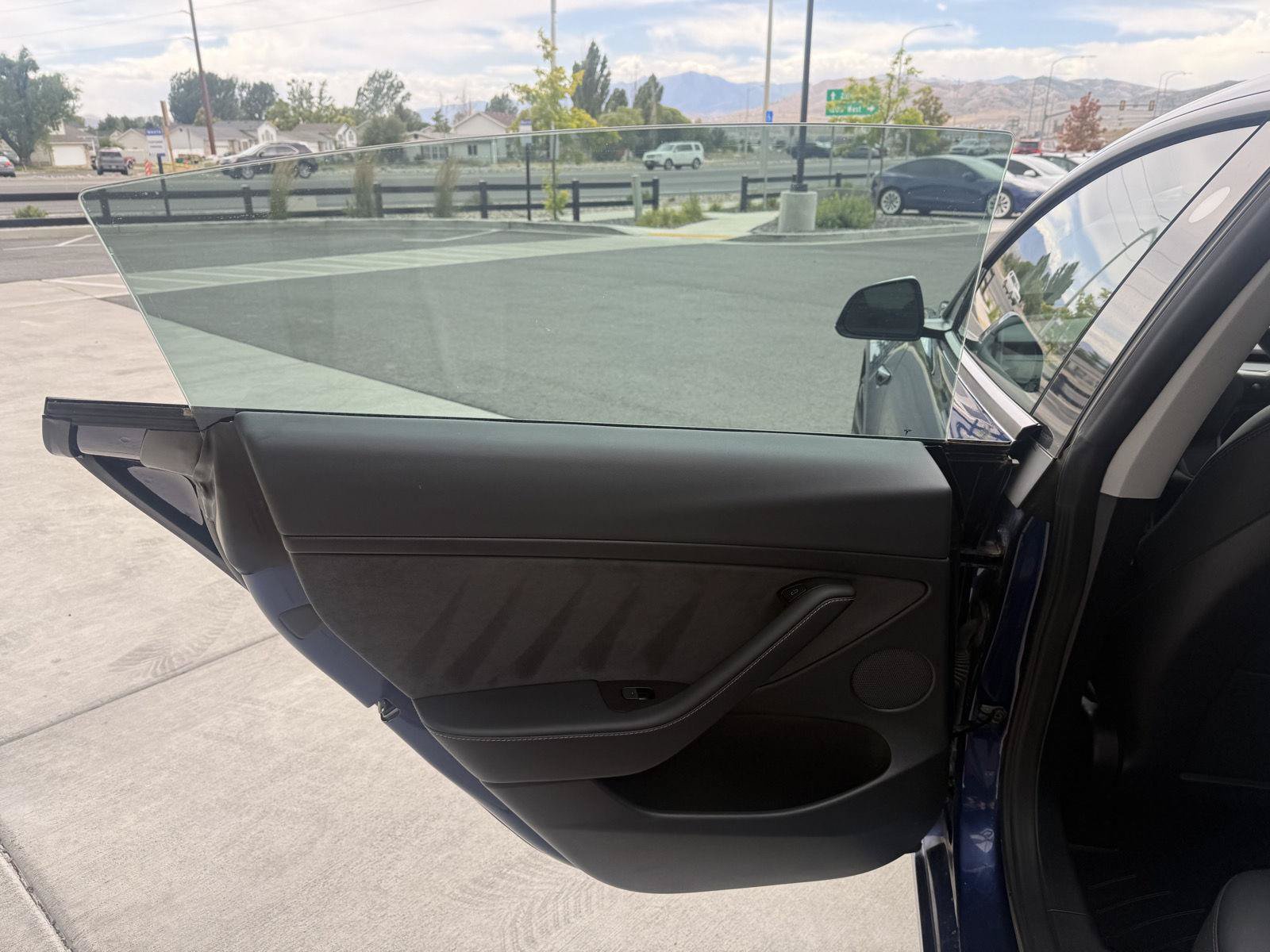Used 2023 Tesla Model 3 Performance AWD/4WD image 14