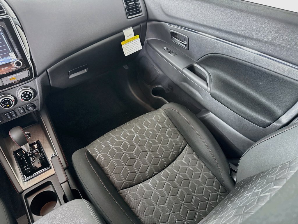 New 2027 Mitsubishi Outlander Sport LE AWD/4WD image 22