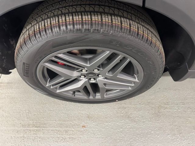 New 2026 Ford Explorer ST image 5