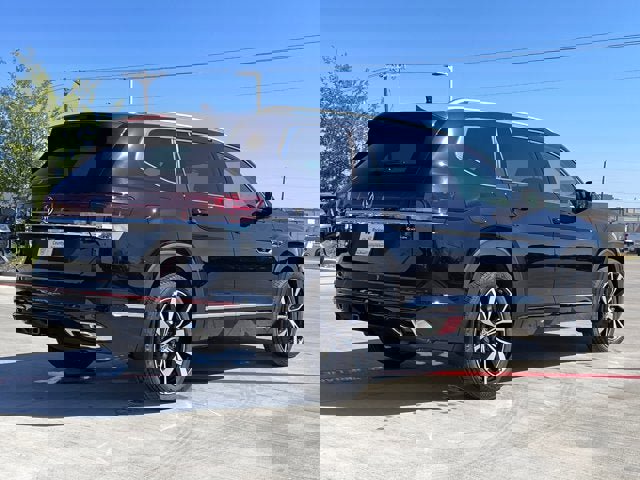 New 2026 Volkswagen Atlas SEL Premium R-Line image 8