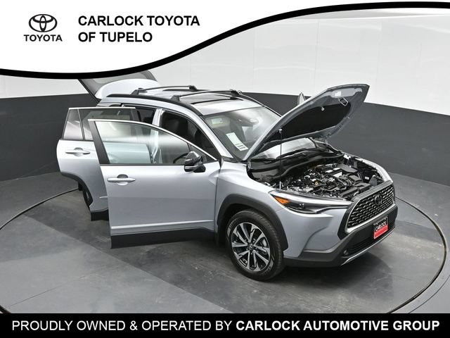 Used 2025 Toyota Corolla Cross XLE w/ Convenience Package AWD/4WD image 52