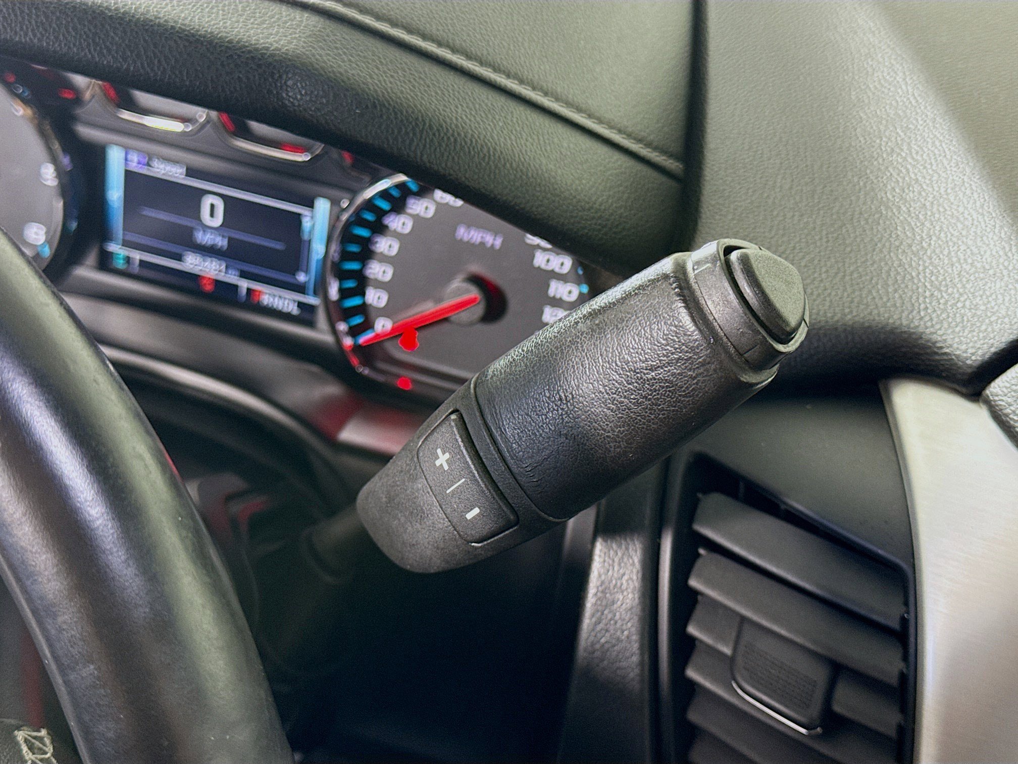 Used 2017 GMC Yukon SLT image 20